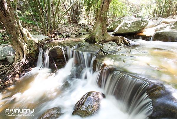 น้ำตกเก้าโจน