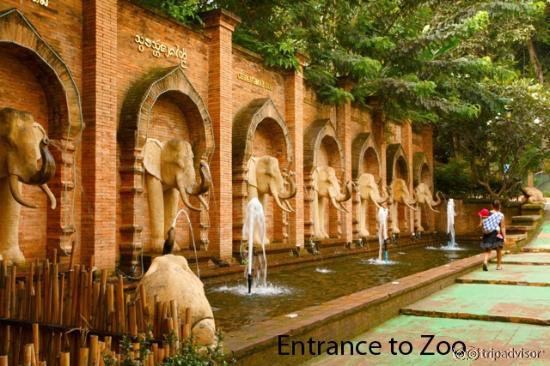 Entrance to Chiang Mai Zoo