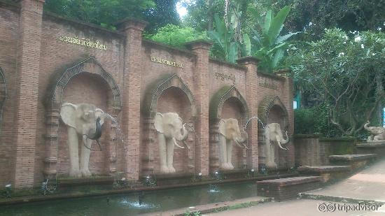Zoo entrance