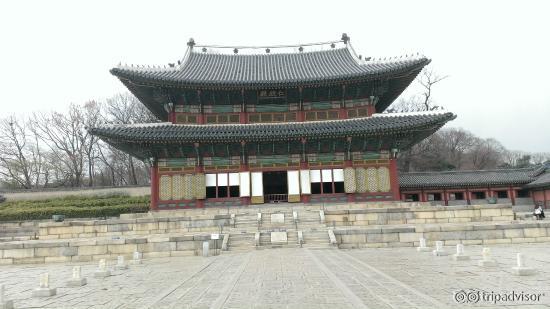 Changdeokgung Palace