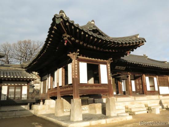 This was the romantic quarter...