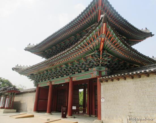 Changdeokgung Palace