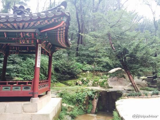 Changdeokgung Palace