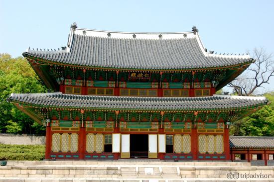 Changdeokgung Palace