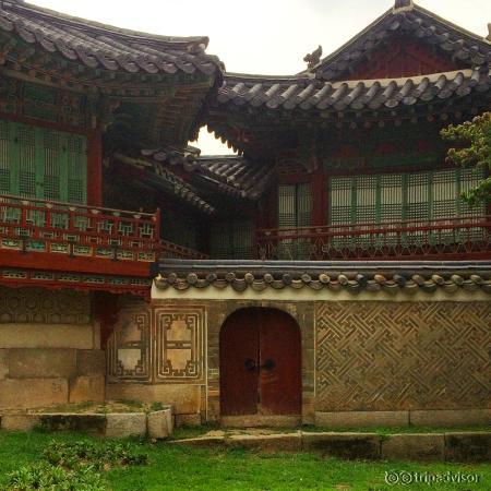 Changdeokgung Palace