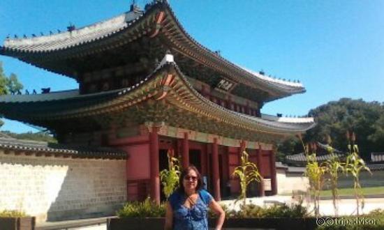Entrance to the Palace grounds