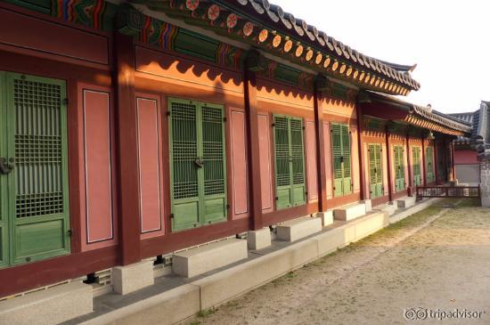 Changdeokgung Palace