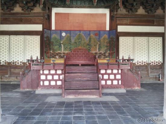 Photo of Changdeokgung Palace taken with TripAdvisor City Guides