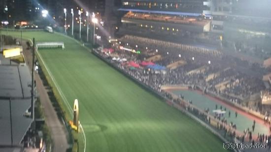 ハッピー バレー競馬場