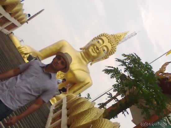 Statue