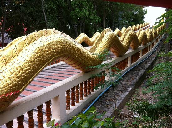 ..the beautiful area around the Big Buddha statue