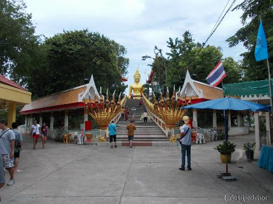 Towards the Big Buddha