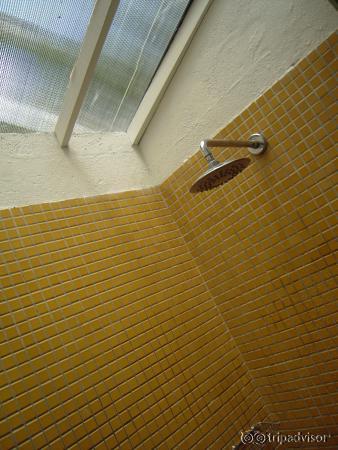 La doccia con il soffitto trasparente