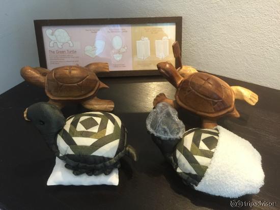 Do not disturb and make up room signs