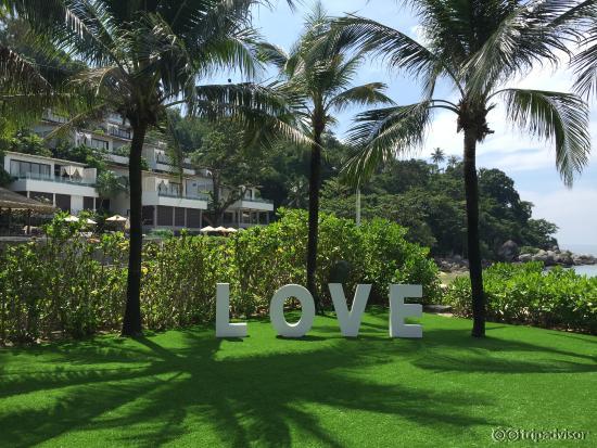 Hotel grounds... wedding area