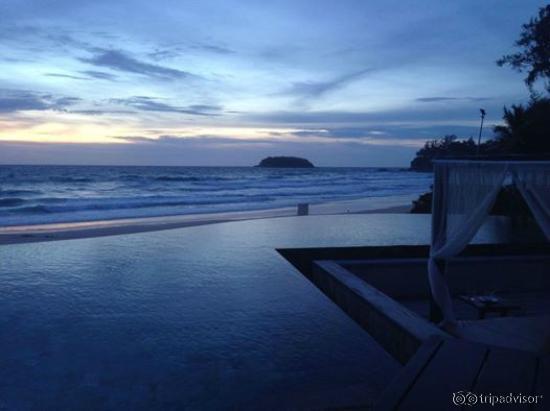 The resort infinity pool