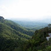 วัดพระบาทปู่ผาแดง อำเภอแจ้ห่ม