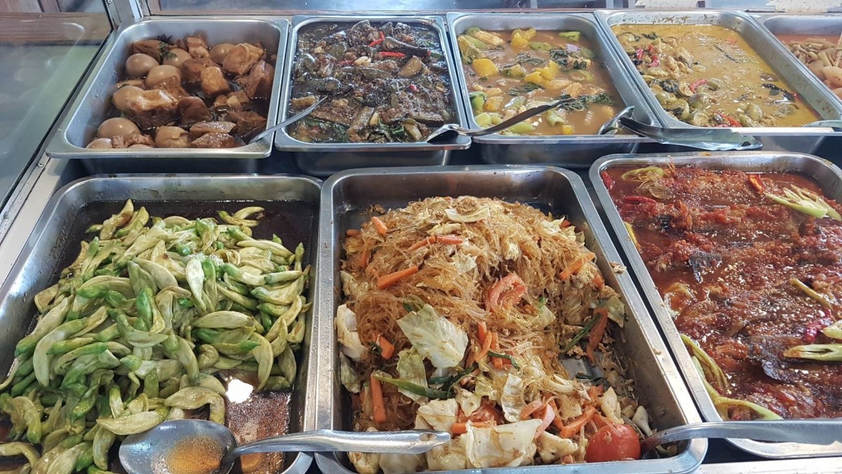 เชิญมาชิม "ร้านข้าวแกงครัวคุณนาย" ขายนาน 15 ปี รวมของเด็ด ของดีหากินยาก
