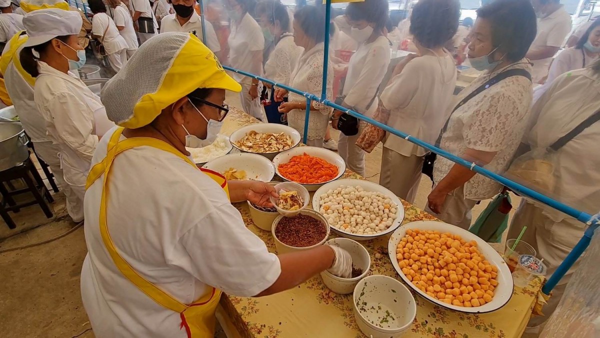 เย็นตาโฟและก๋วยจั๊บรสเด็ด อาหารเจสุดอร่อย