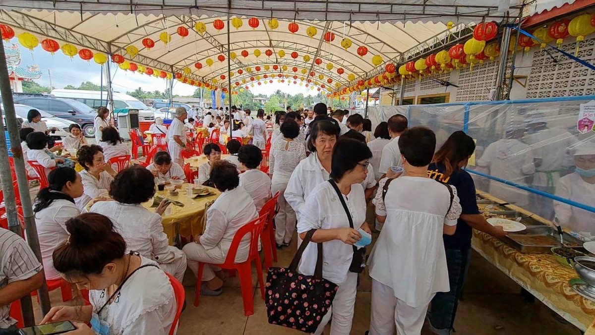เย็นตาโฟและก๋วยจั๊บรสเด็ด อาหารเจสุดอร่อย