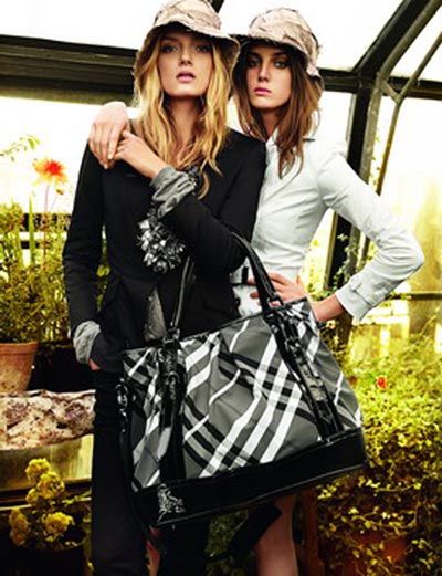 แฟชั่น กระเป๋า