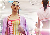 Summer Spirit 2005 : Let's Get Tan