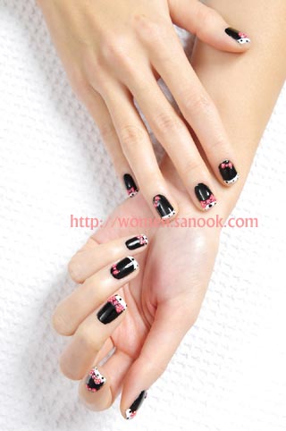 ทาเล็บ แต่งเล็บ