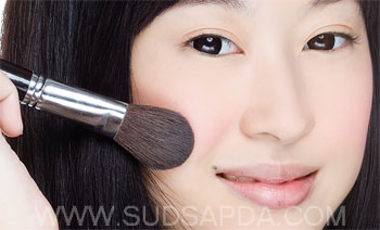 แต่งหน้า เมคอัพ make-up