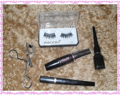 เครื่องสำอาง, ขนตาปลอม