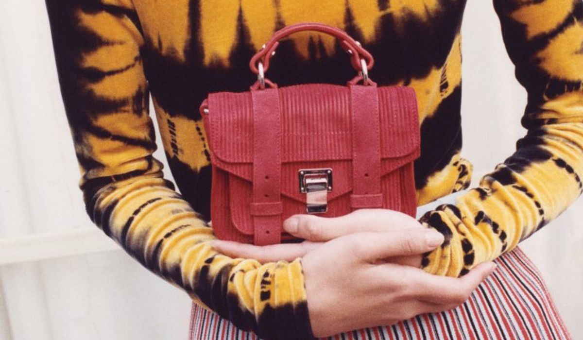 Proenza Schouler เปิดตัวกระเป๋า PS1 Micro ขนาดเล็กกระทัดรัดและชิคขึ่น
