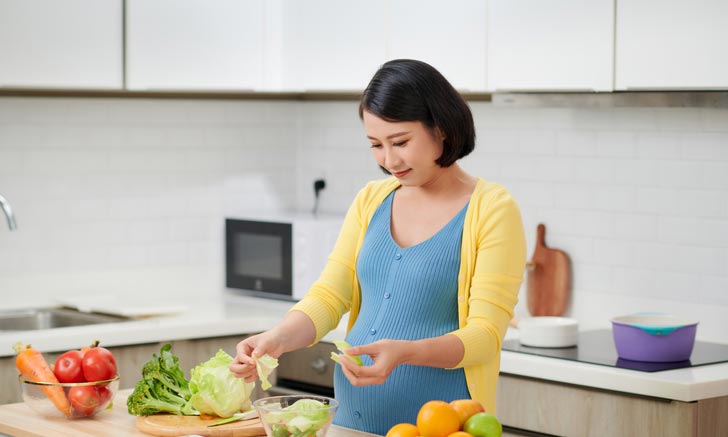 อาหารที่แม่ท้องควรกินและเลี่ยง ในช่วงอายุครรภ์ 6 เดือน