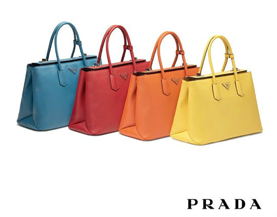 กระเป๋า Prada