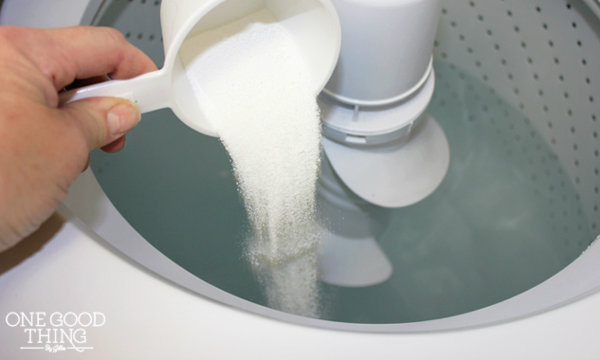 13 เทคนิค พิชิตคราบสกปรก ให้คุณซักผ้าแบบมืออาชีพ