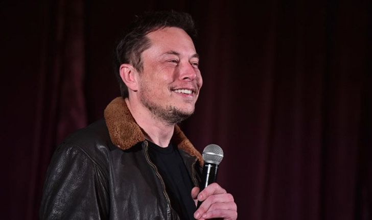 มหาเศรษฐี “Elon Musk” เกิดไอเดียผลิตอิฐจากดินและโคลน เพื่องานก่อสร้างแบบประหยัด