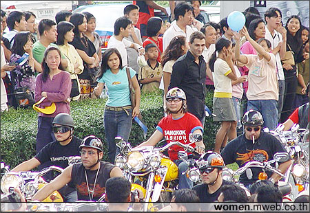 Bangkok Fashion City Extravaganza 2004