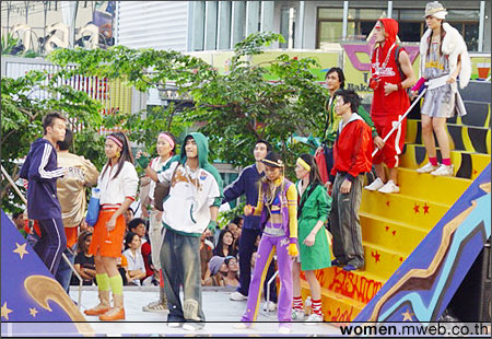 Bangkok Fashion City Extravaganza 2004