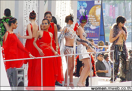 Bangkok Fashion City Extravaganza 2004