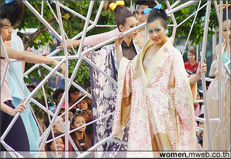 Bangkok Fashion City Extravaganza 2004