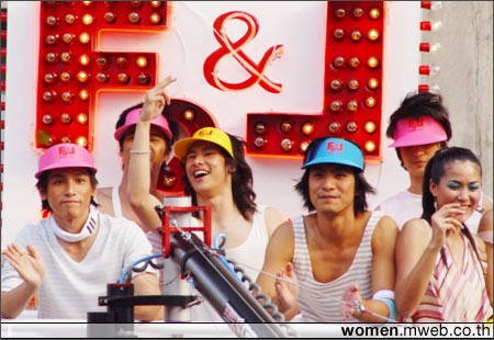 Bangkok Fashion City Extravaganza 2004