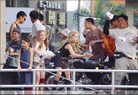 Bangkok Fashion City Extravaganza 2004