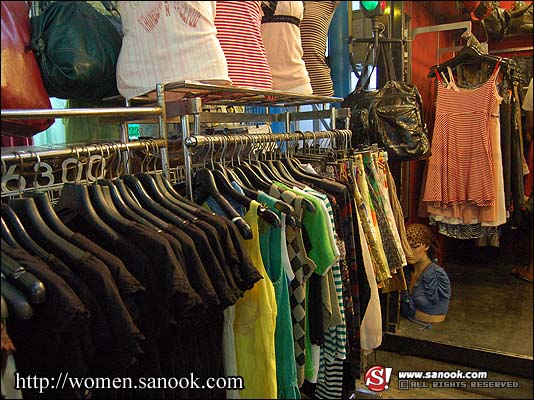 ยิ่งลาย ยิ่งอินเทรนด์