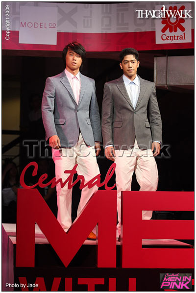 โดม-โอ้-สงกรานต์ออกแบบชุดชั้นในหาเงิน...พร้อมแฟชั่นโชว์เด็ดๆ