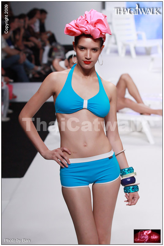 แฟชั่นโชว์ชุดว่ายน้ำสุดเซ็กซี่ จากเวที  BIFW2009