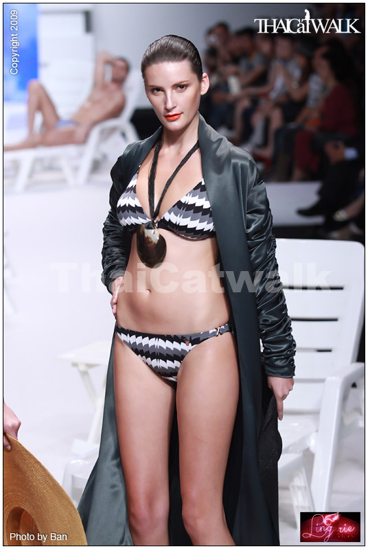 แฟชั่นโชว์ชุดว่ายน้ำสุดเซ็กซี่ จากเวที  BIFW2009