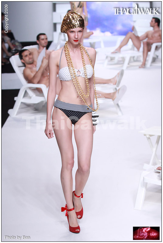 แฟชั่นโชว์ชุดว่ายน้ำสุดเซ็กซี่ จากเวที  BIFW2009