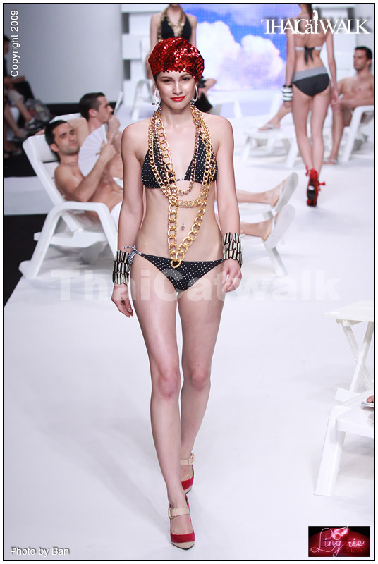 แฟชั่นโชว์ชุดว่ายน้ำสุดเซ็กซี่ จากเวที  BIFW2009