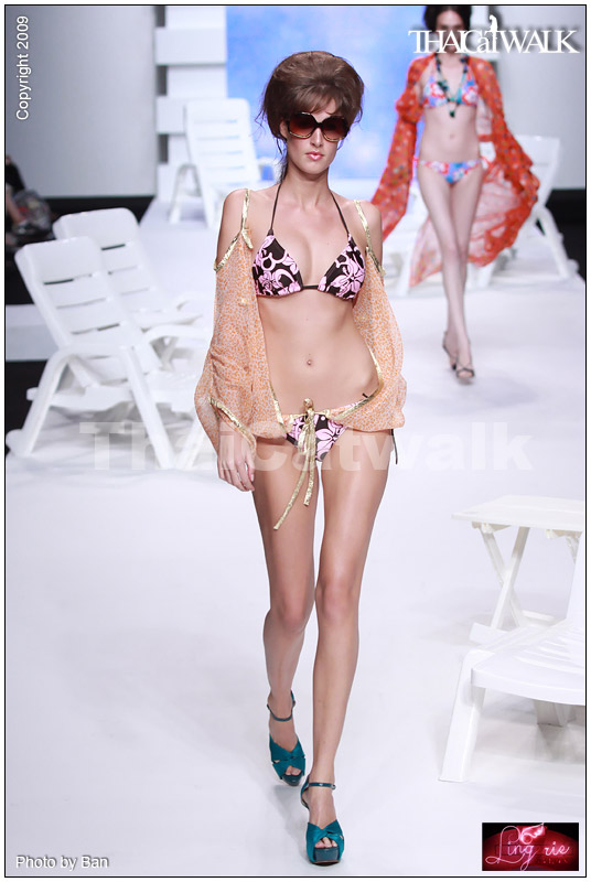 แฟชั่นโชว์ชุดว่ายน้ำสุดเซ็กซี่ จากเวที  BIFW2009