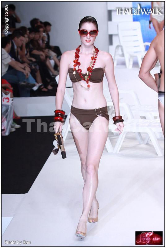 แฟชั่นโชว์ชุดว่ายน้ำสุดเซ็กซี่ จากเวที  BIFW2009