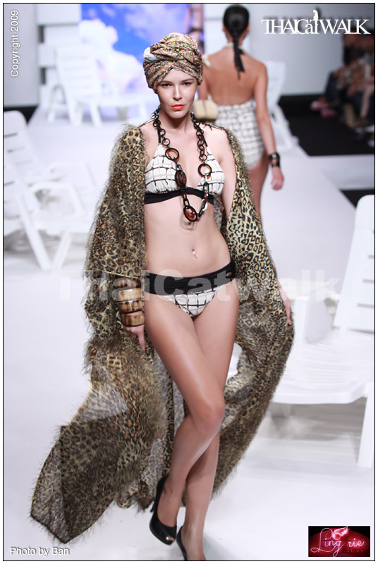 แฟชั่นโชว์ชุดว่ายน้ำสุดเซ็กซี่ จากเวที  BIFW2009