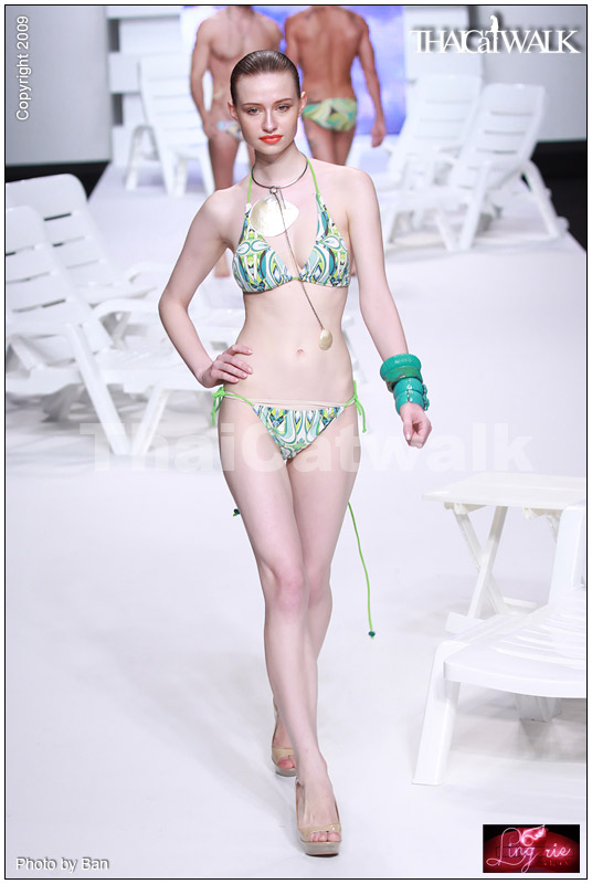 แฟชั่นโชว์ชุดว่ายน้ำสุดเซ็กซี่ จากเวที  BIFW2009